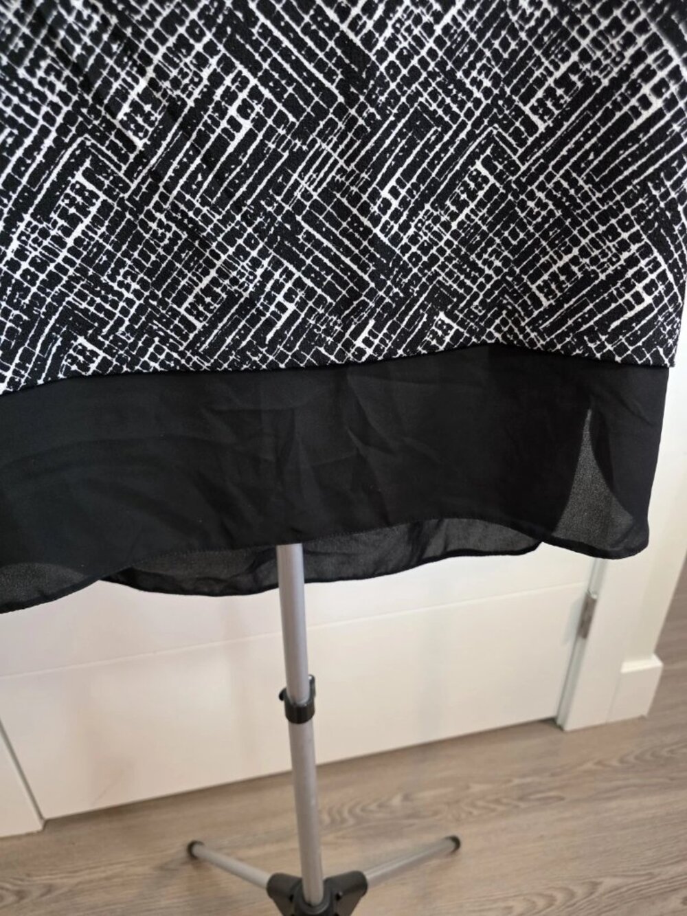 Atmosphere Blouse - Picture 6 of 13